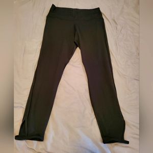 Nike 3/4 leggings in Size large